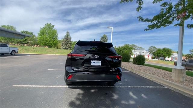 used 2024 Toyota Highlander car, priced at $45,395