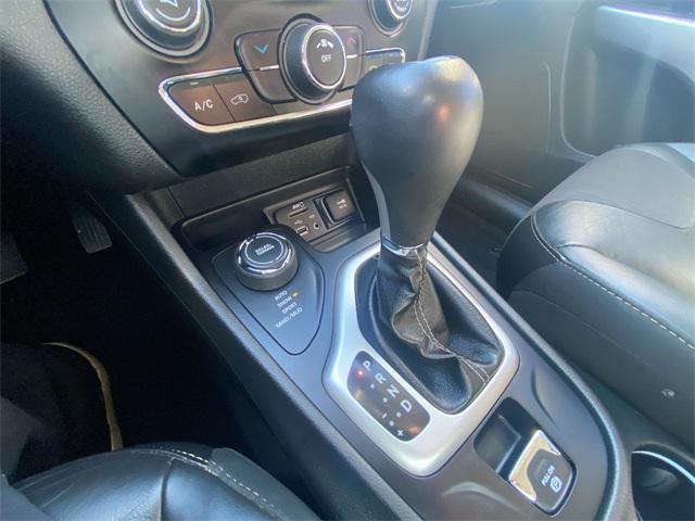 used 2018 Jeep Cherokee car, priced at $12,995