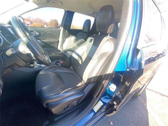 used 2018 Jeep Cherokee car, priced at $12,995