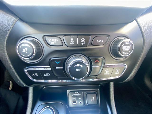 used 2018 Jeep Cherokee car, priced at $12,995
