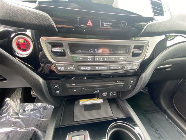 used 2022 Honda Pilot car, priced at $35,795