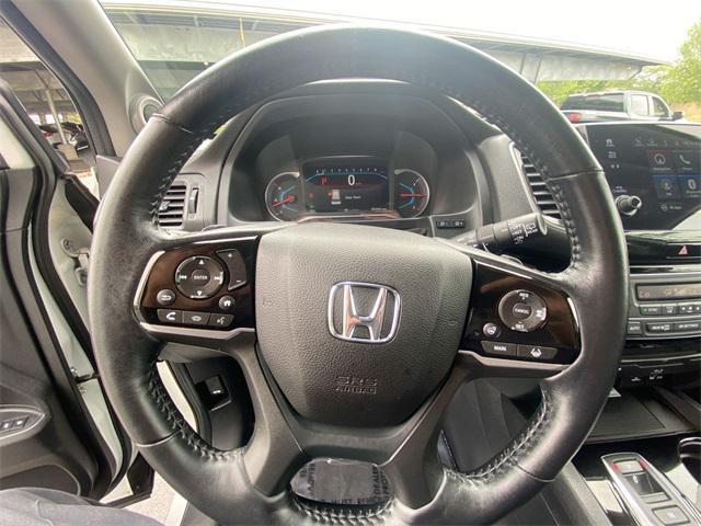 used 2022 Honda Pilot car, priced at $35,795