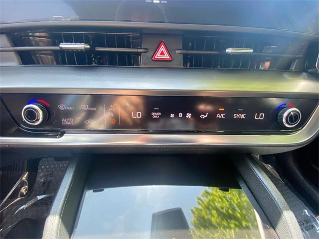 used 2024 Kia Sportage Hybrid car, priced at $31,385