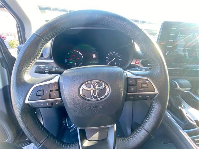used 2022 Toyota Sienna car, priced at $43,590