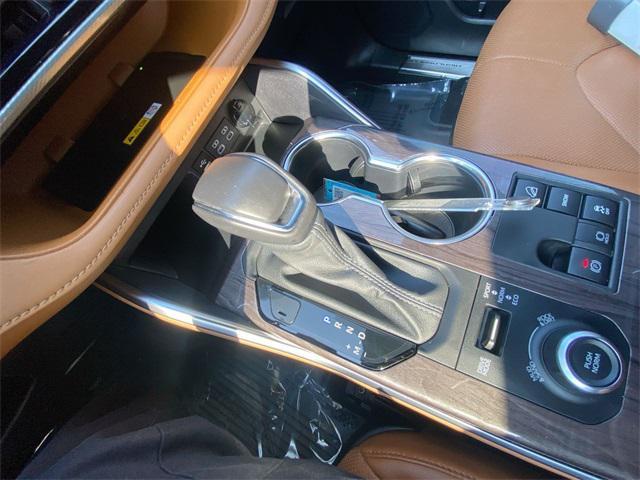 used 2024 Toyota Highlander car, priced at $47,595