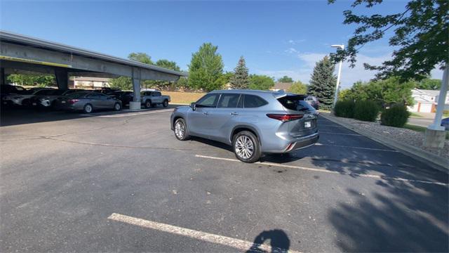 used 2024 Toyota Highlander car, priced at $47,595