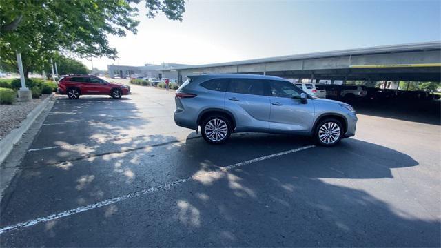 used 2024 Toyota Highlander car, priced at $47,595