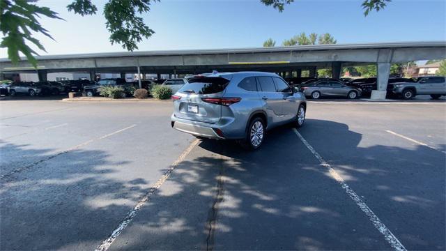used 2024 Toyota Highlander car, priced at $47,595