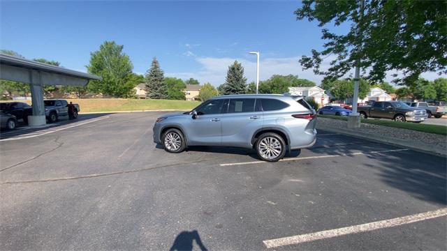 used 2024 Toyota Highlander car, priced at $47,595