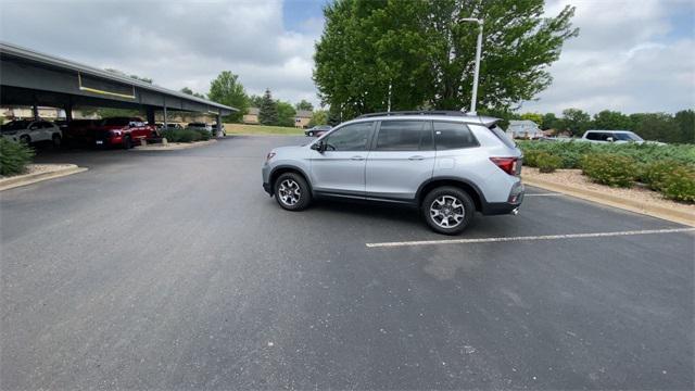used 2022 Honda Passport car, priced at $32,095