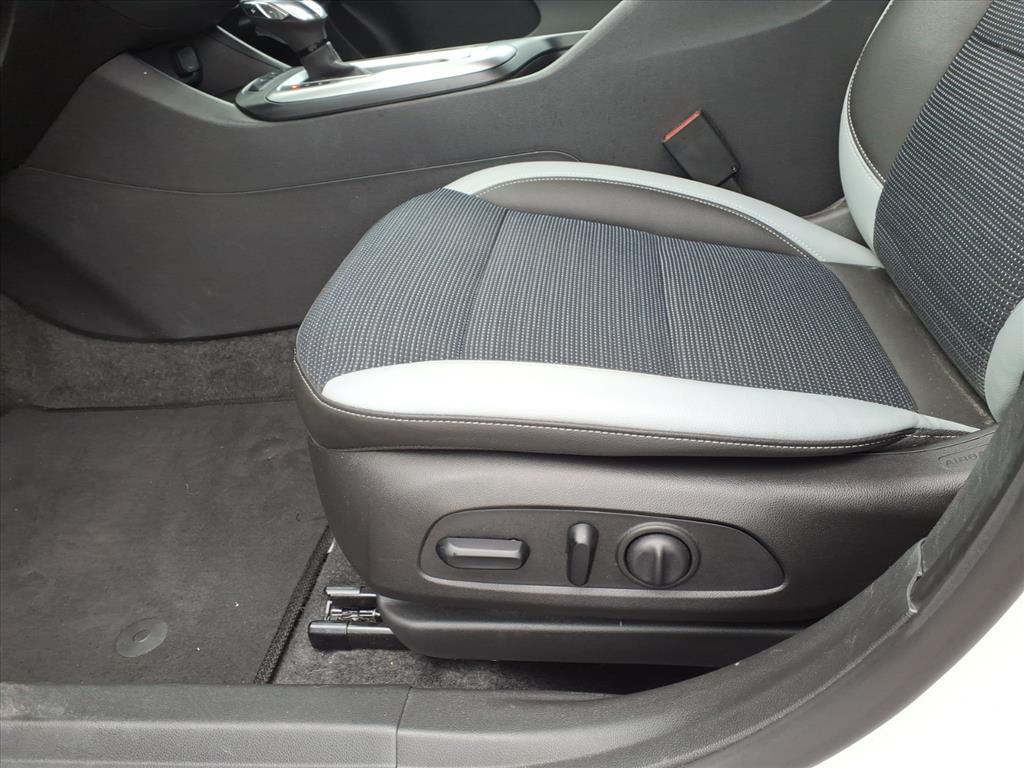 used 2024 Buick Envista car, priced at $22,985