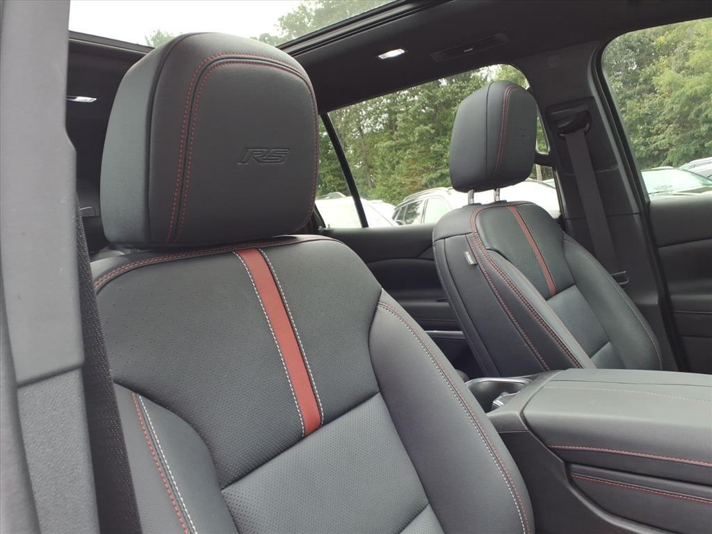 used 2024 Chevrolet Traverse car, priced at $46,973