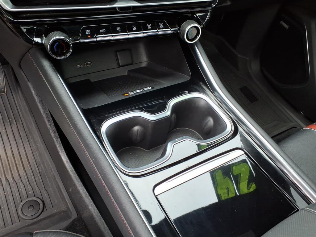 used 2024 Chevrolet Traverse car, priced at $46,973