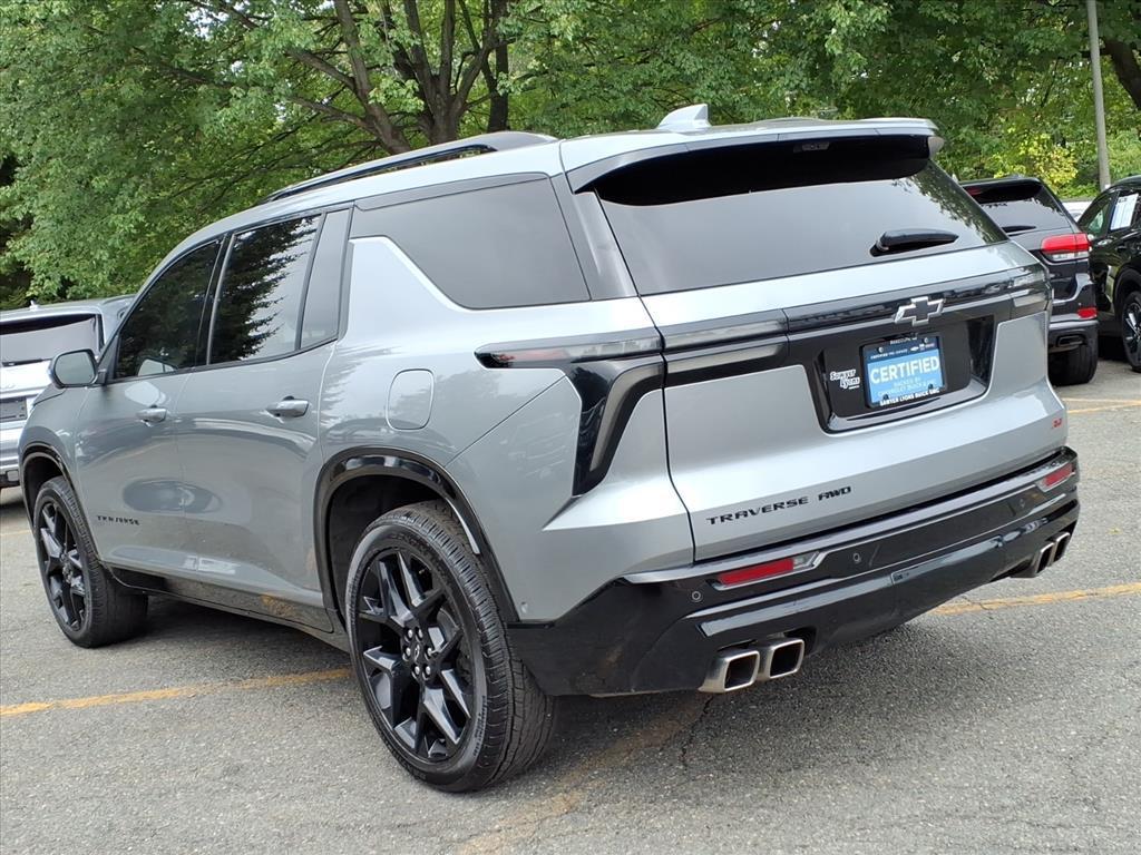 used 2024 Chevrolet Traverse car, priced at $46,973