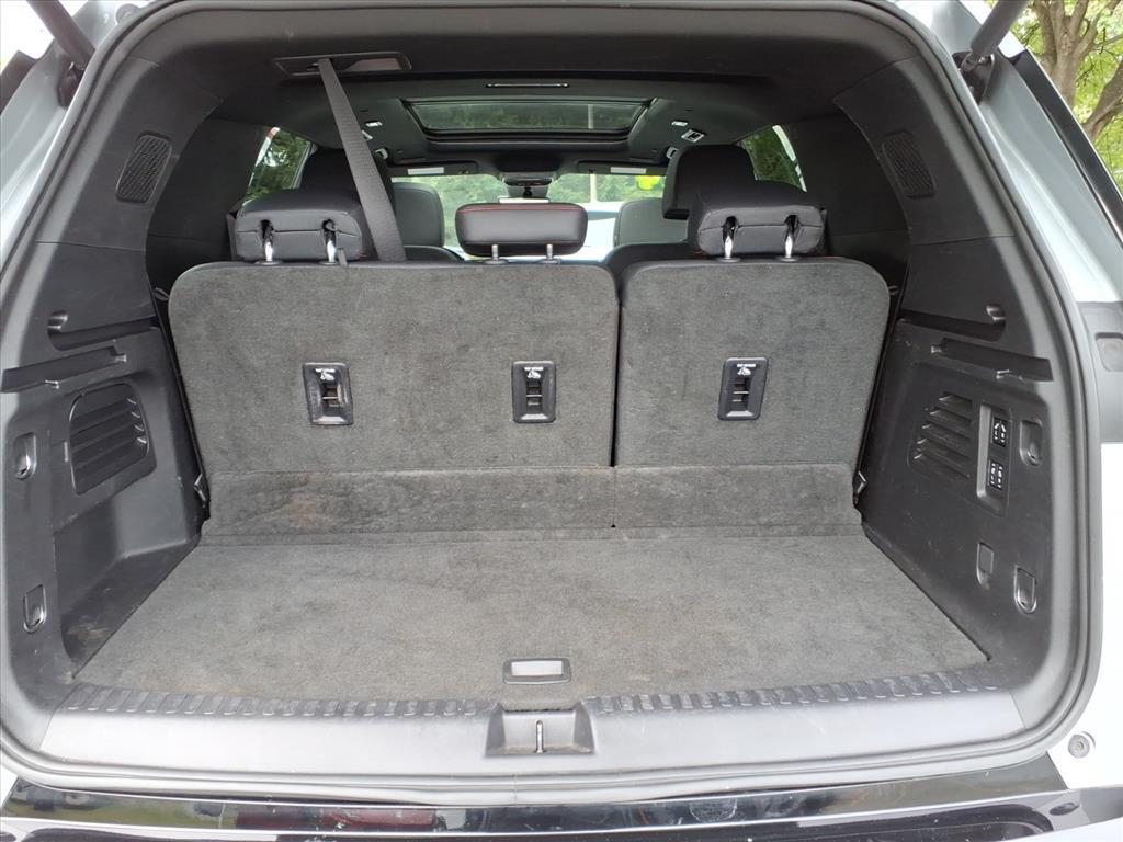 used 2024 Chevrolet Traverse car, priced at $46,973