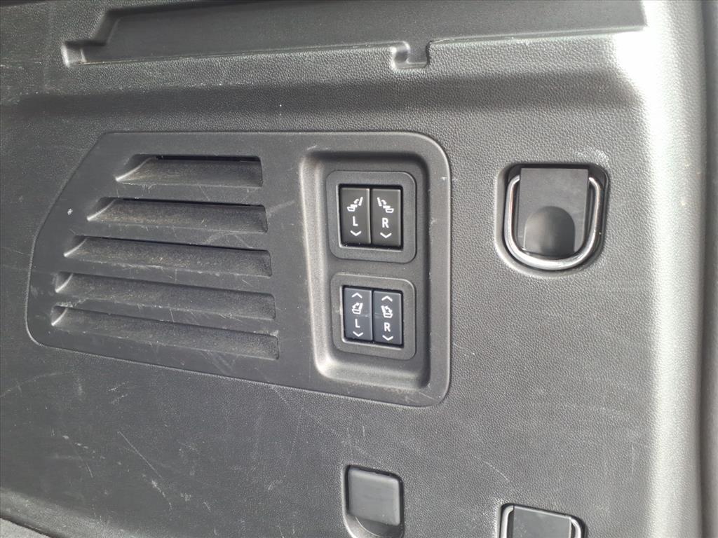 used 2024 Chevrolet Traverse car, priced at $46,973