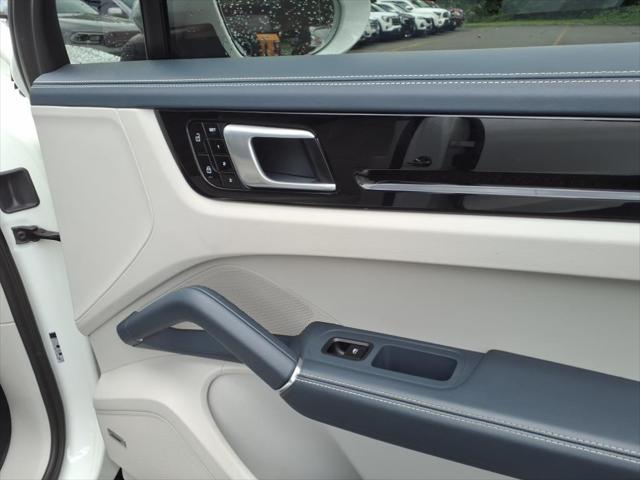 used 2020 Porsche Cayenne car, priced at $39,985