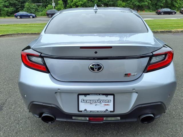 used 2022 Toyota GR86 car, priced at $25,992