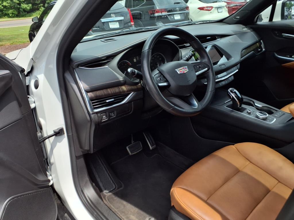 used 2023 Cadillac XT4 car, priced at $27,372