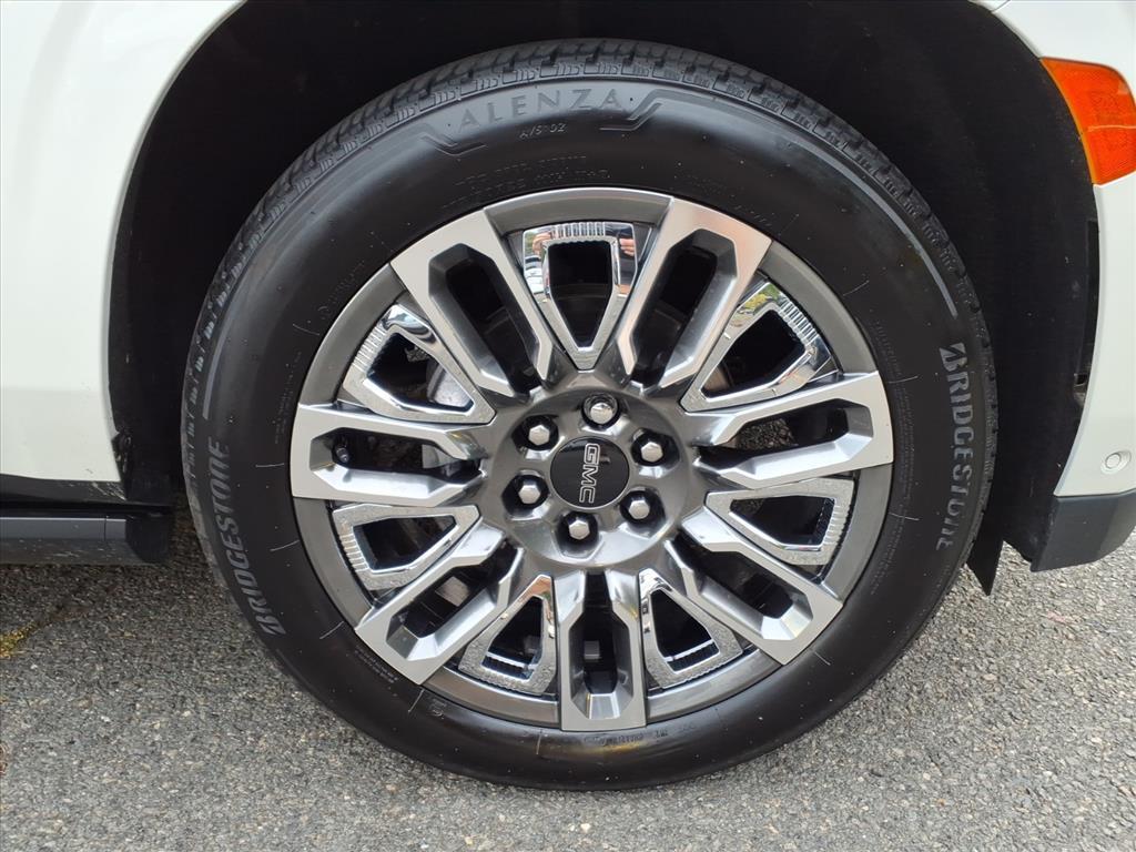 used 2024 GMC Yukon XL car, priced at $82,459