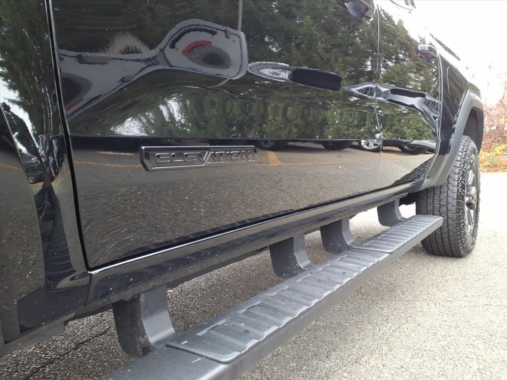 used 2024 GMC Canyon car, priced at $39,985