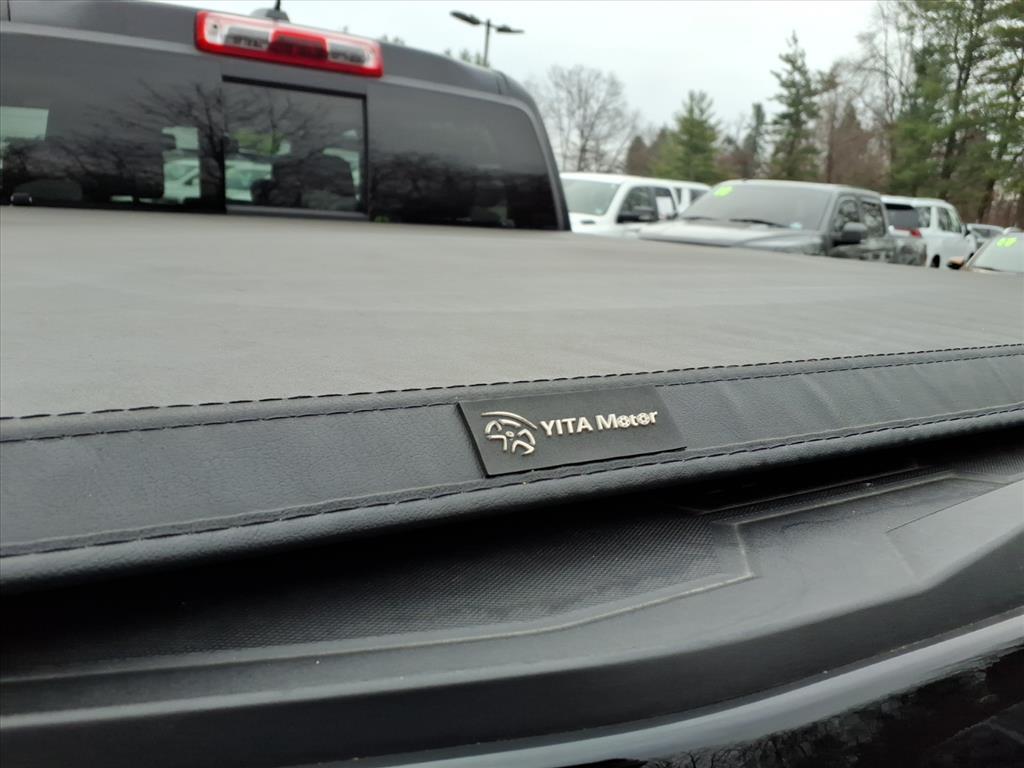 used 2024 GMC Canyon car, priced at $39,985