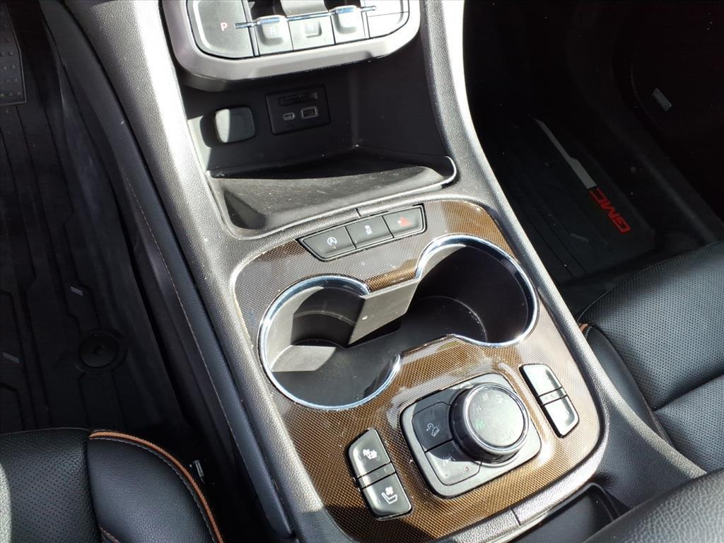 used 2023 GMC Acadia car, priced at $33,336