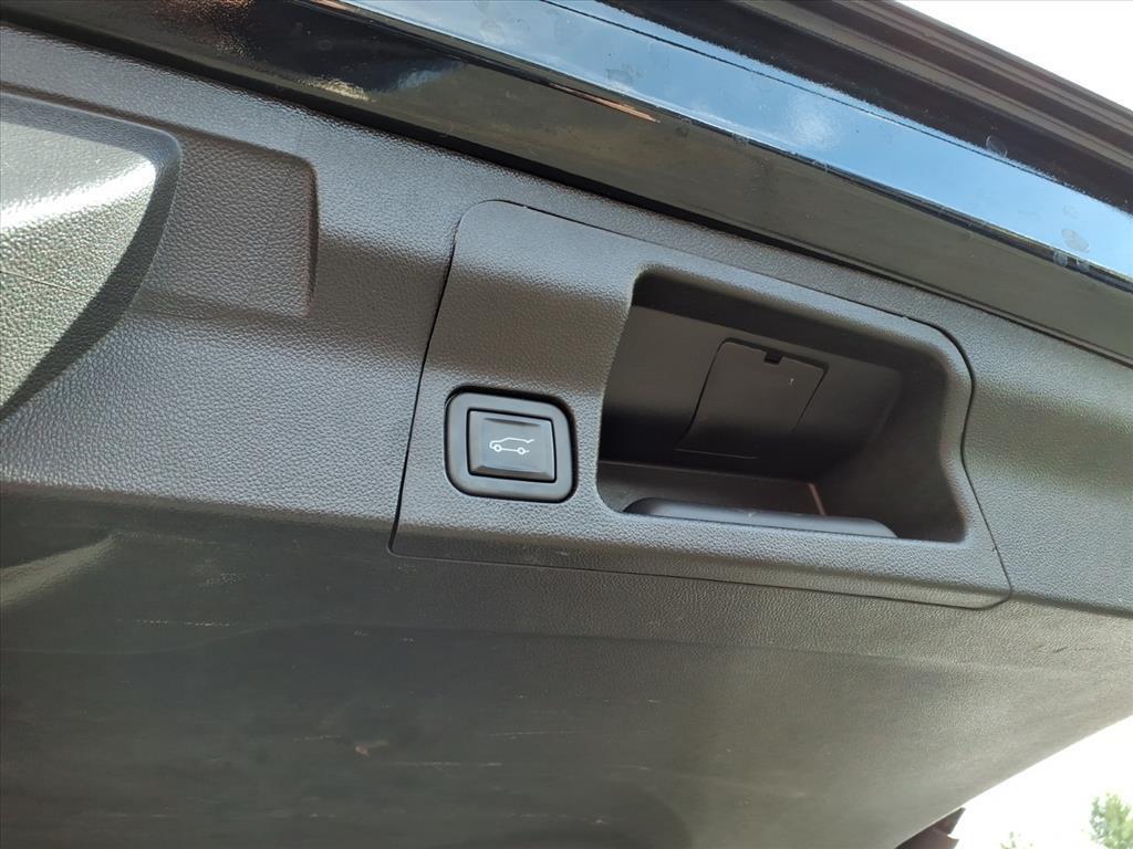 used 2023 GMC Acadia car, priced at $33,336