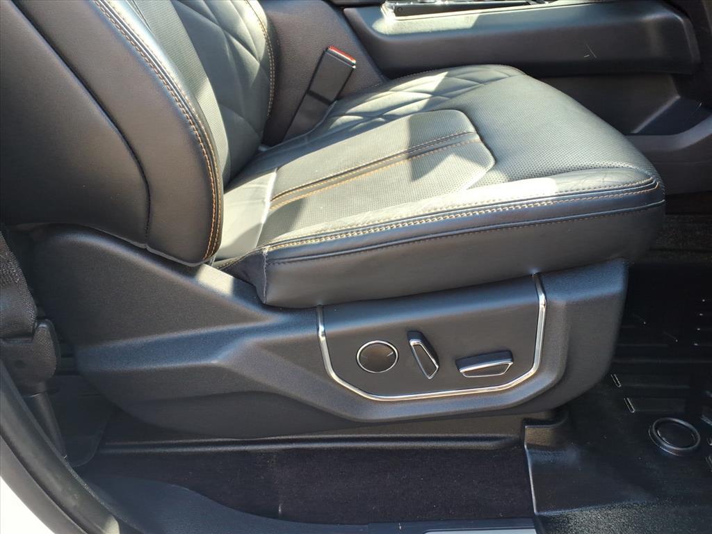 used 2022 Ford Expedition car, priced at $49,997