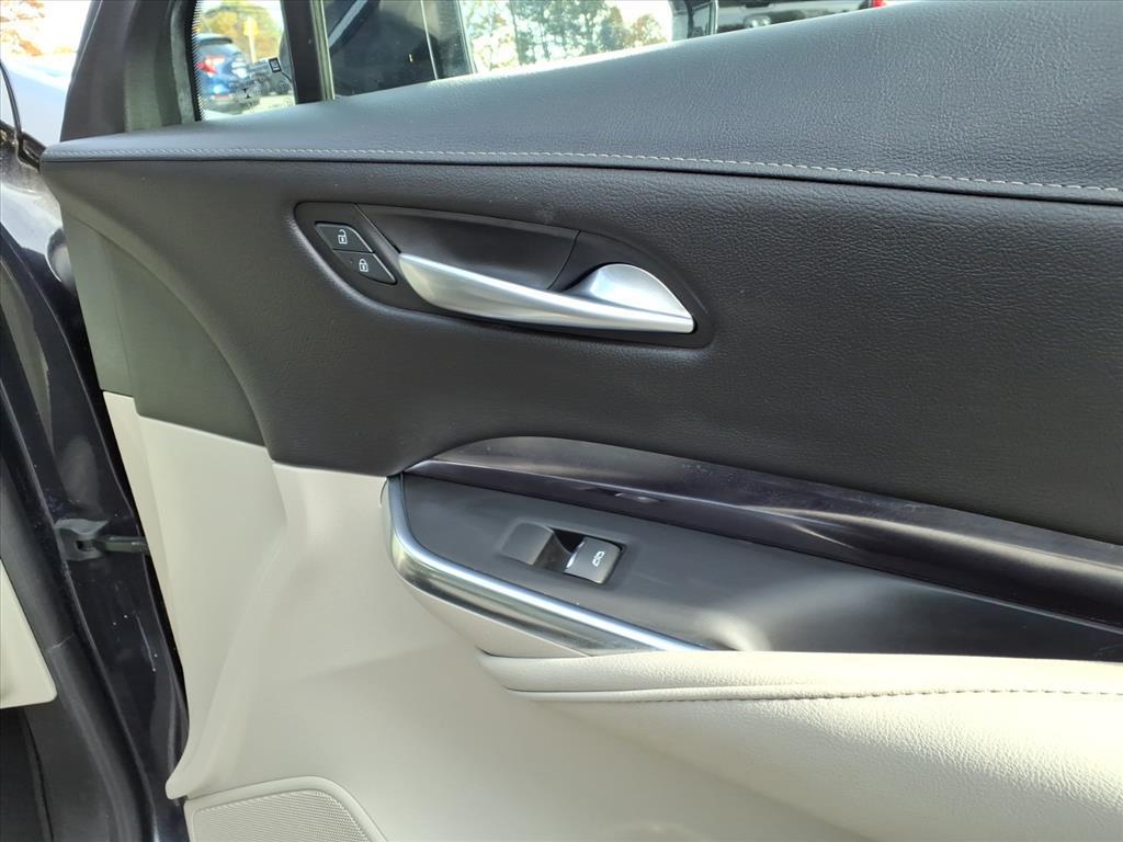 used 2022 Cadillac XT4 car, priced at $24,975