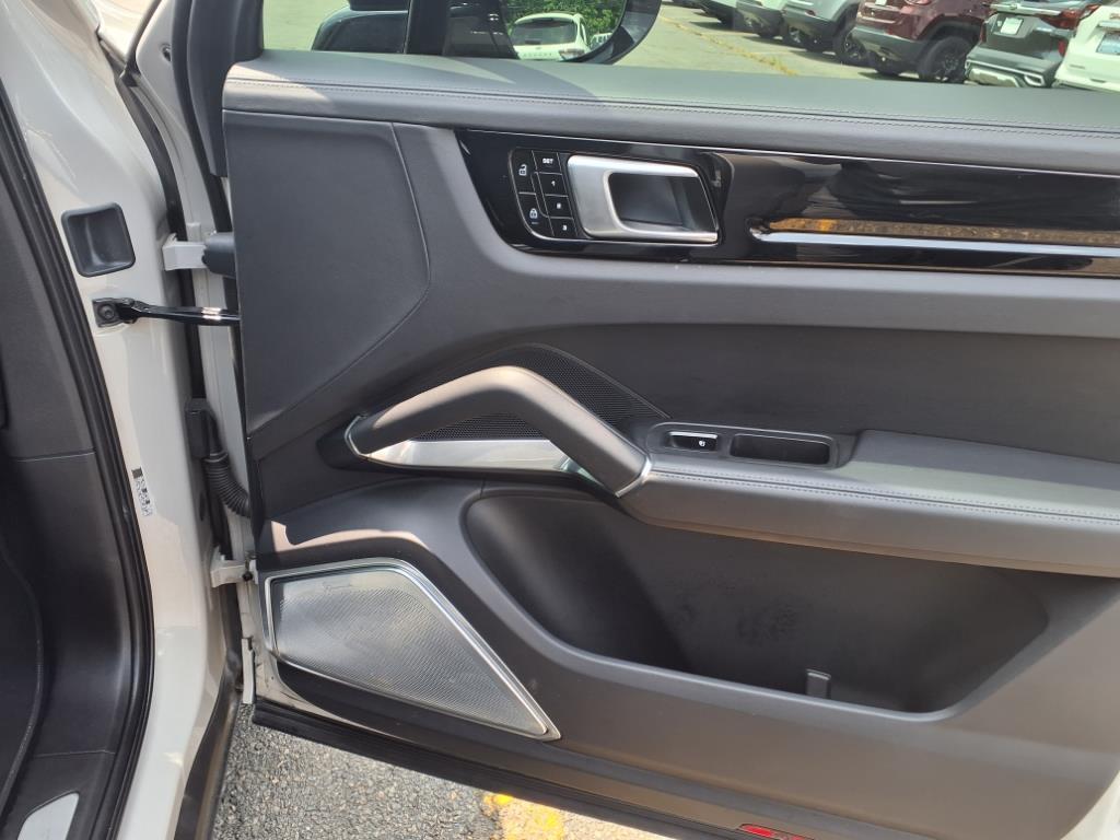 used 2020 Porsche Cayenne car, priced at $59,921