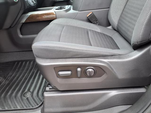 used 2022 GMC Sierra 1500 car, priced at $35,162