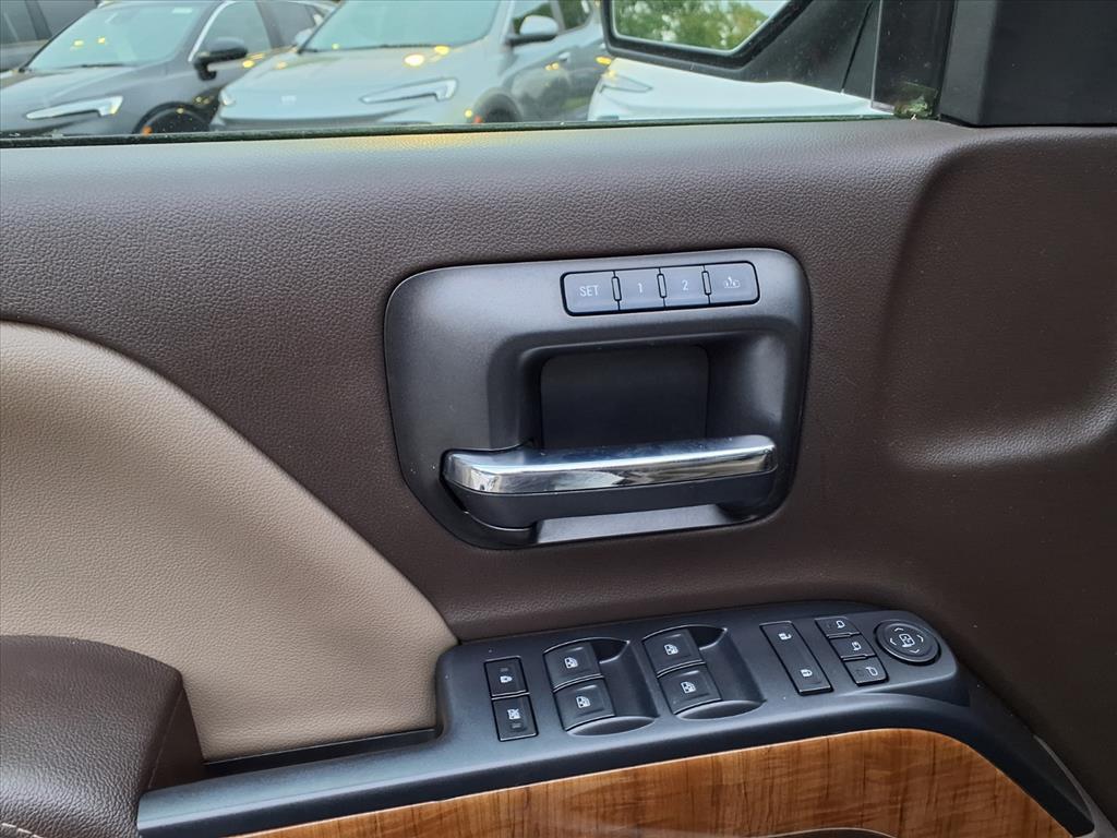 used 2017 GMC Sierra 1500 car, priced at $27,118