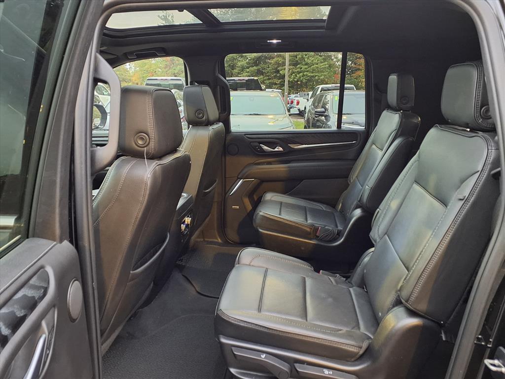 used 2022 GMC Yukon XL car, priced at $49,993