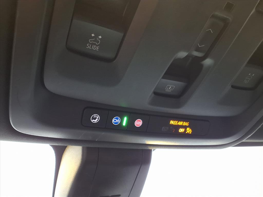 used 2022 GMC Yukon XL car, priced at $49,993