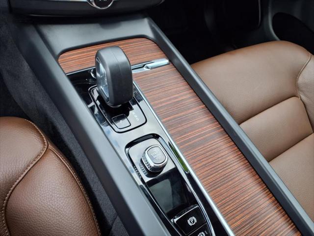 used 2023 Volvo XC60 car, priced at $41,985