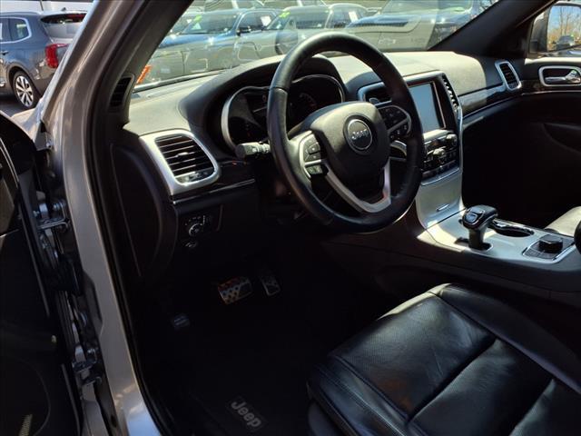 used 2015 Jeep Grand Cherokee car, priced at $17,601