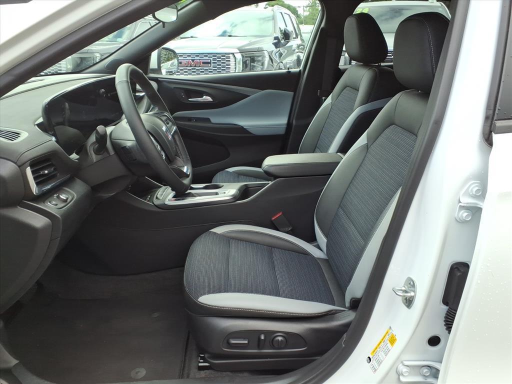 used 2025 Buick Envista car, priced at $21,299