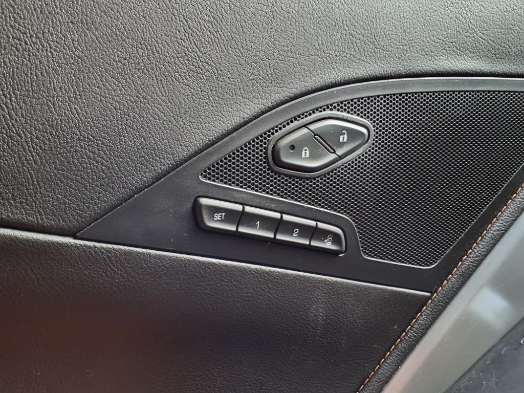 used 2014 Chevrolet Corvette Stingray car, priced at $35,766