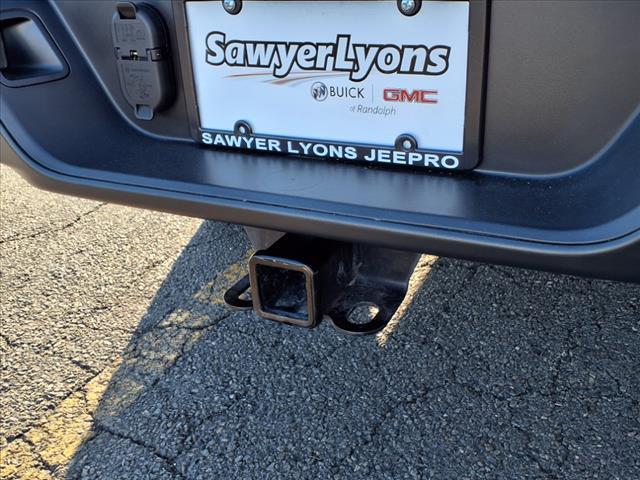 used 2021 Jeep Gladiator car, priced at $30,403
