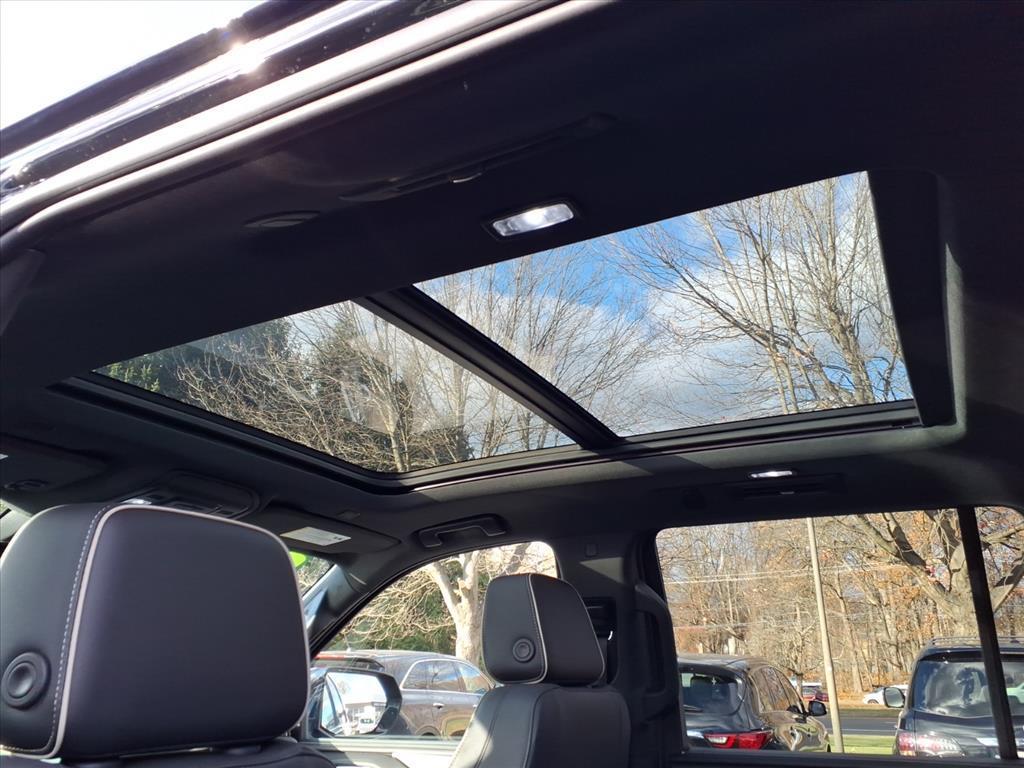 used 2023 GMC Yukon car, priced at $53,985