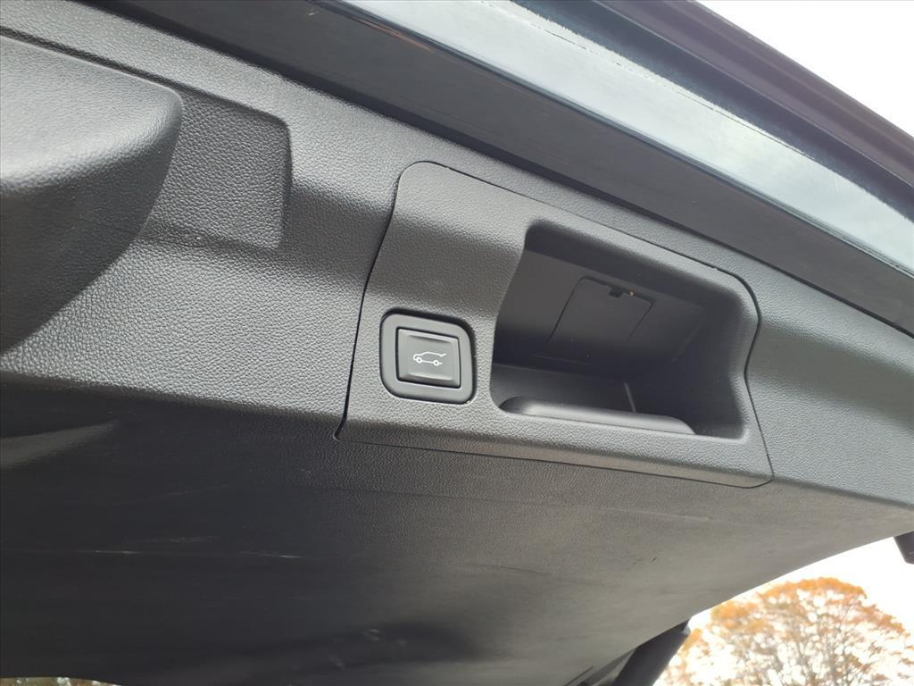 used 2023 GMC Acadia car, priced at $27,807