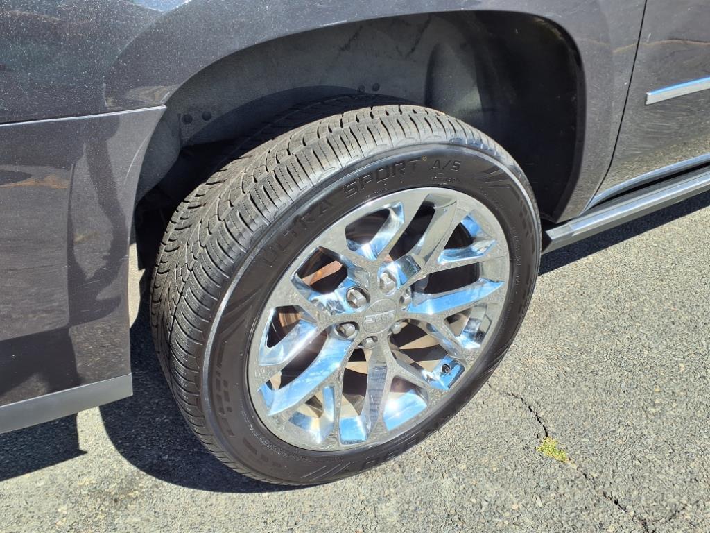 used 2018 GMC Yukon XL car, priced at $31,917