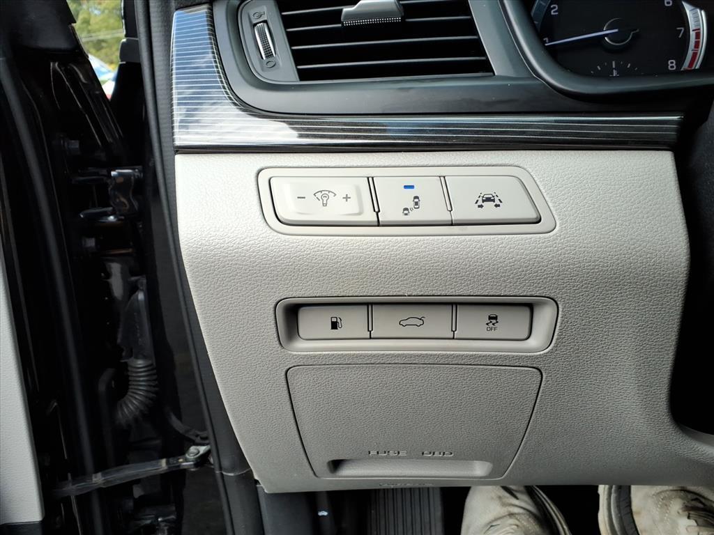 used 2019 Hyundai Sonata car, priced at $15,819