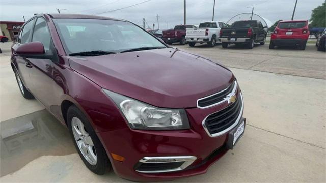 used 2015 Chevrolet Cruze car, priced at $11,000