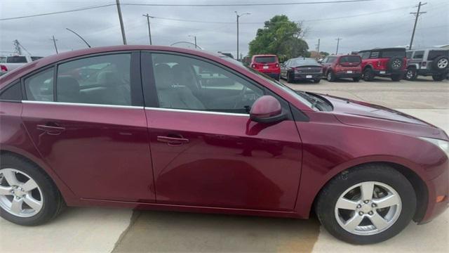 used 2015 Chevrolet Cruze car, priced at $11,000