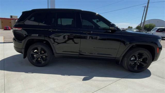 new 2024 Jeep Grand Cherokee car, priced at $50,568