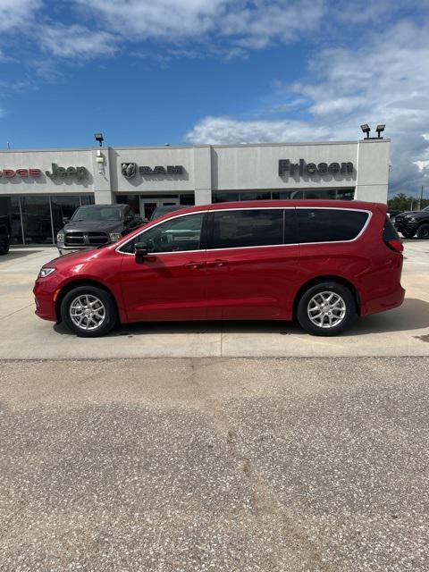 new 2025 Chrysler Pacifica car, priced at $42,069