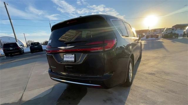 new 2025 Chrysler Pacifica car, priced at $43,754