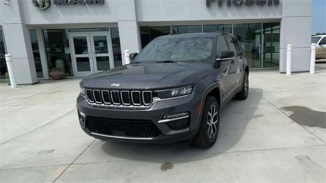 new 2024 Jeep Grand Cherokee car, priced at $43,257